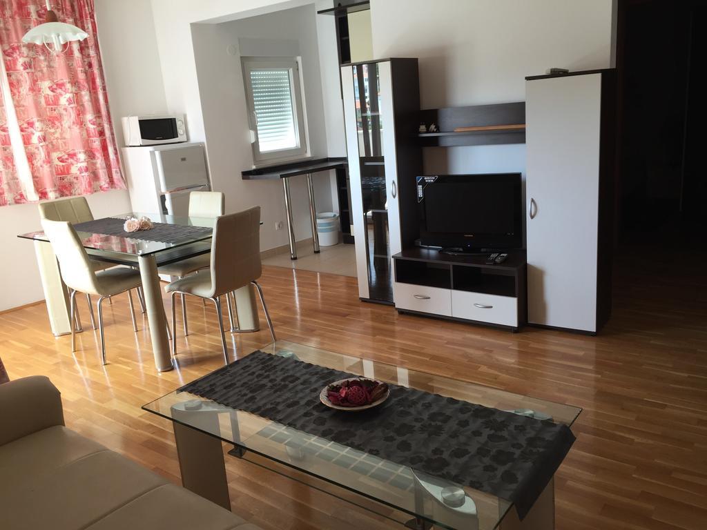 Apartments Villa Plaza Trogir Exterior foto
