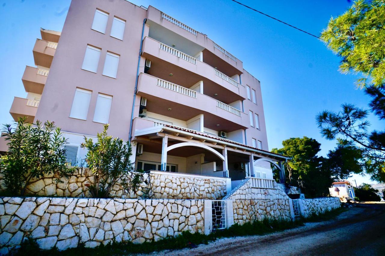 Apartments Villa Plaza Trogir Exterior foto