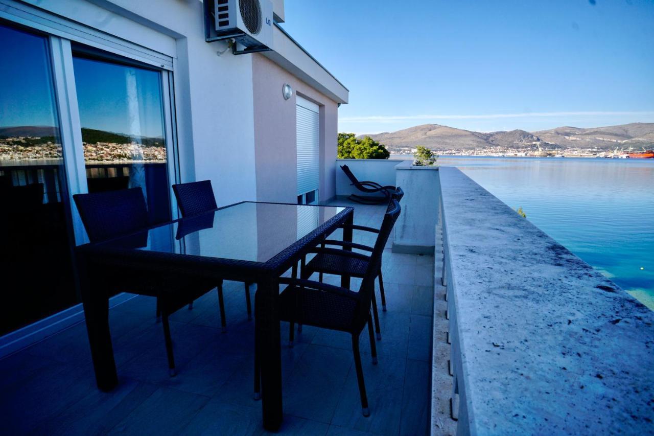 Apartments Villa Plaza Trogir Exterior foto